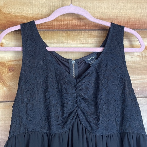 Torrid Top Size 0 Black Lace Chiffon Witchy Dark Romantic Whimsigoth Babydoll - Picture 2 of 9